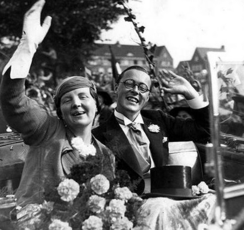 59 2 Juliana en Bernhard 8 september 1936