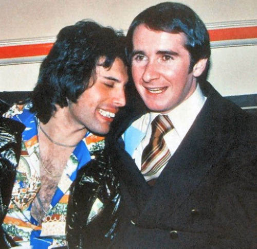 310 3 Freddie Mercury en John Reid 1977